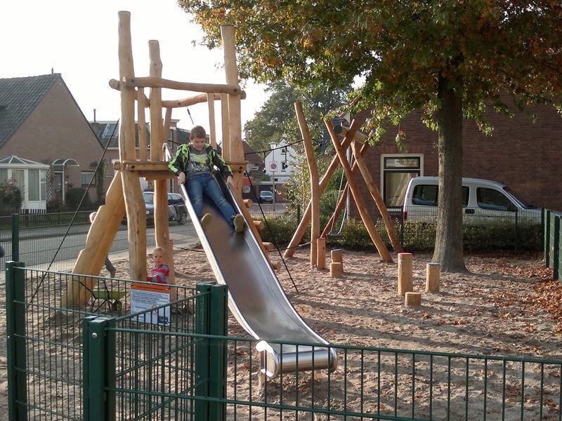 Torn med rutschkana 180 - bild 4