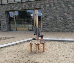 Sandbord med sandlyftar - bild 3