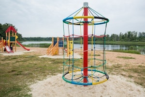 Roterande klättertorn B - bild 1