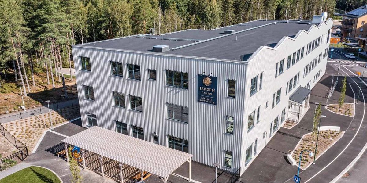 Skolgård sedd uppifrån
