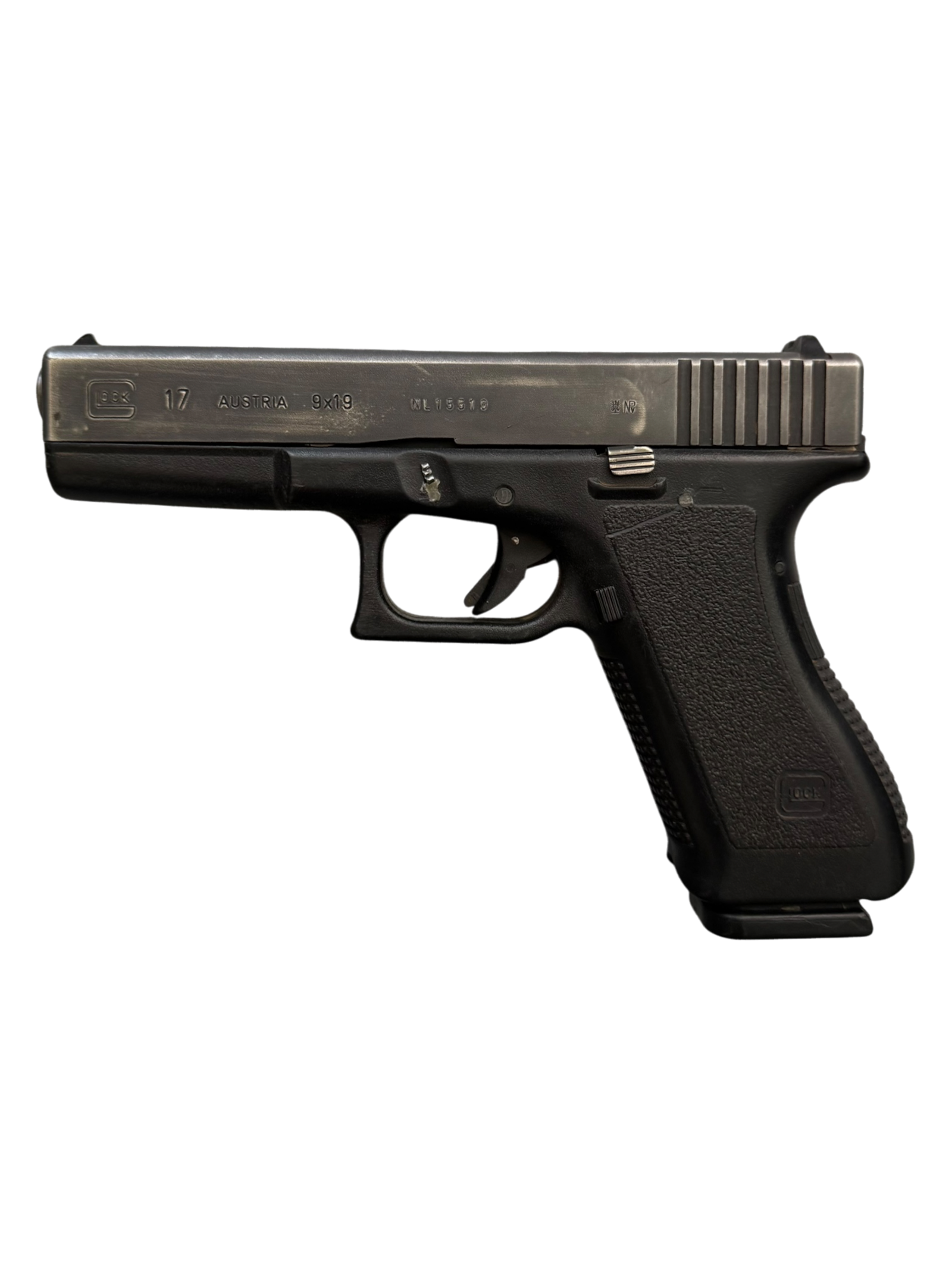 GLOCK 17 SEMI-AUTOMATIC PISTOL