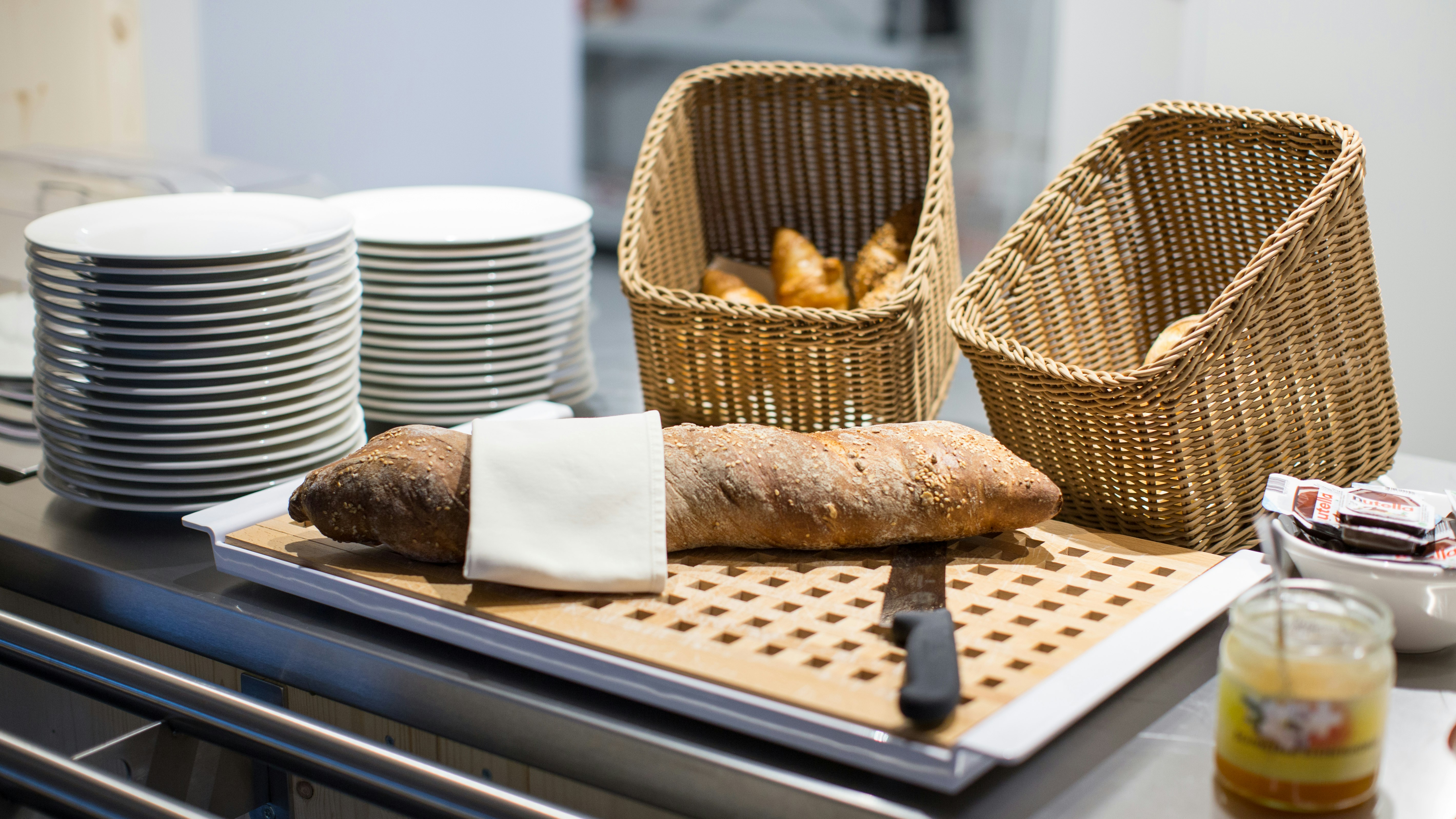 Frühstücksbuffet Ferienhaus Don Bosco Frühstücksbuffet Ferienhaus Don Bosco mit Brot