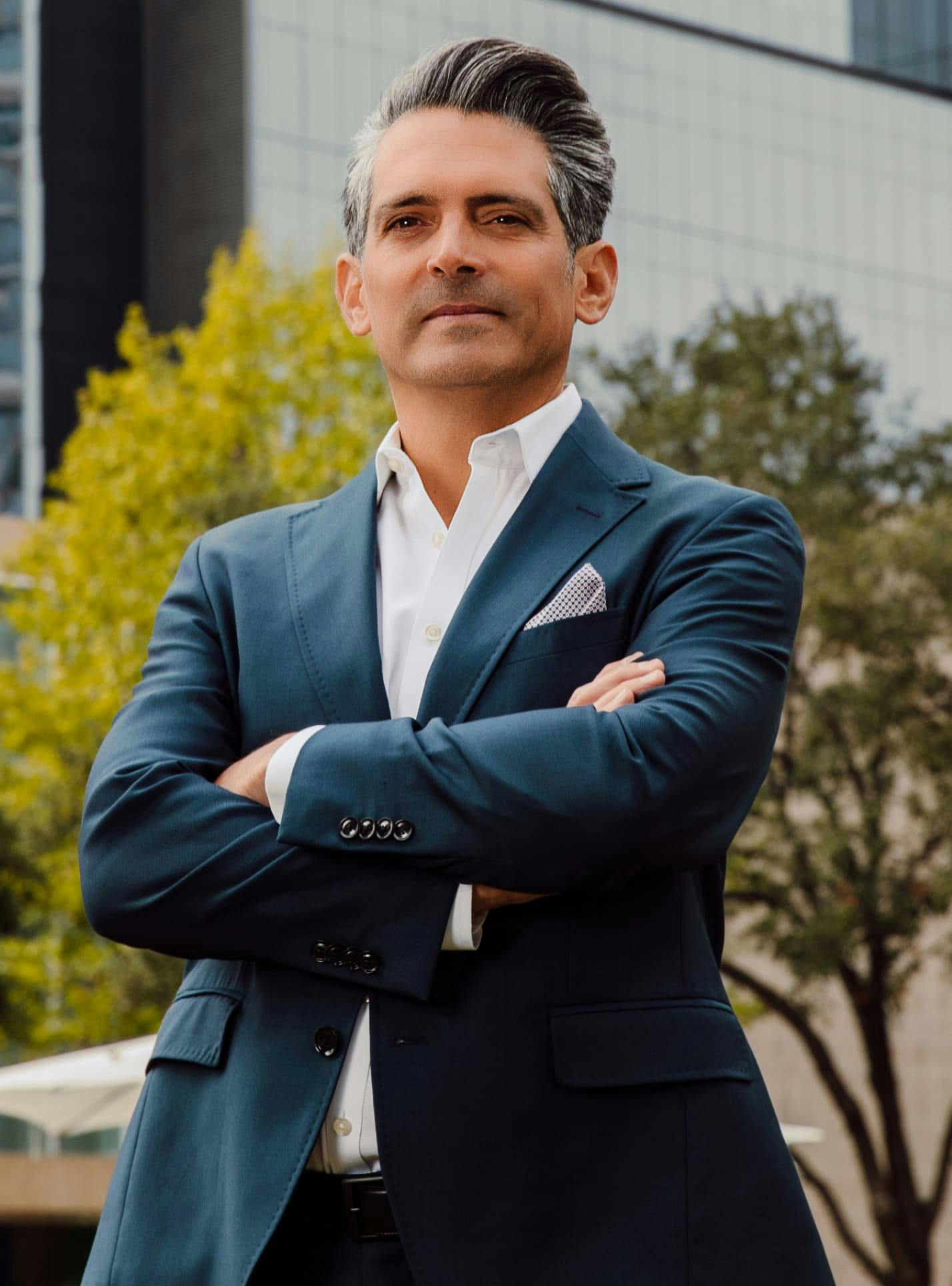 Dr. Meade, plastic surgeon in Dallas