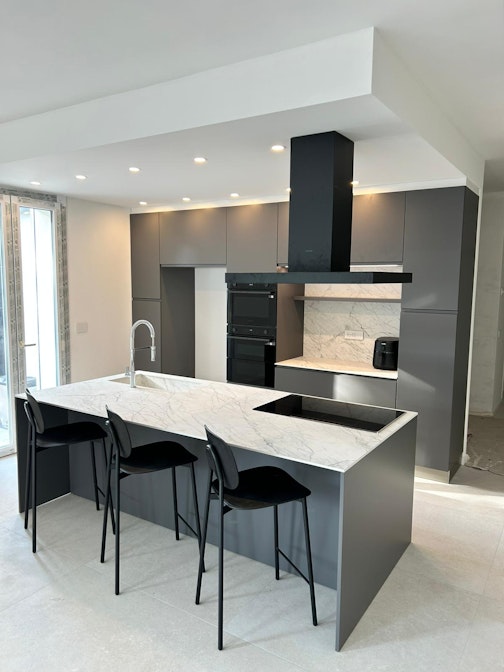 B 4 E 2253 D 7580 4 F 98 A 74 E 9 Fa 63 D 3 Efe 3 A