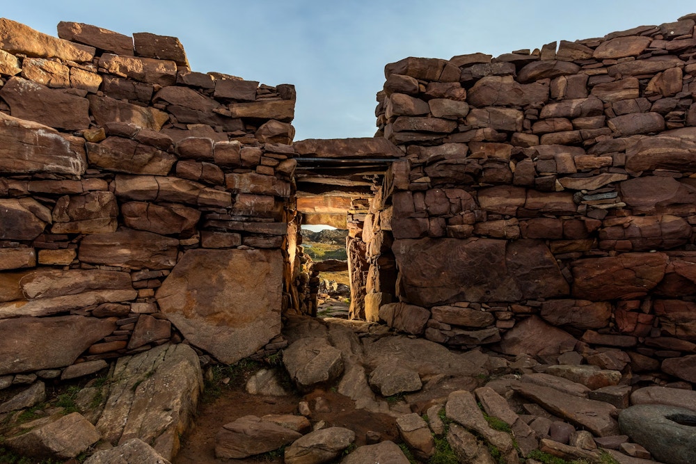 Dry Stone Masonry for Smithsonioan Magazine