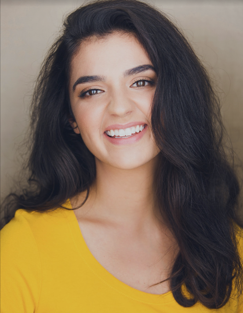 Ellen Nikbakht headshot