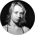 Tess Walsh headshot