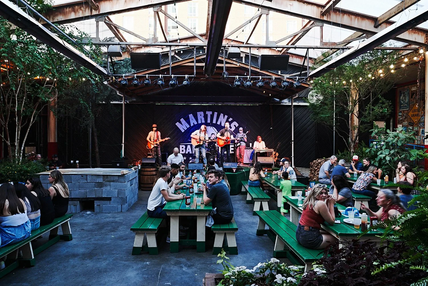 Martins Barbecue - Downtown