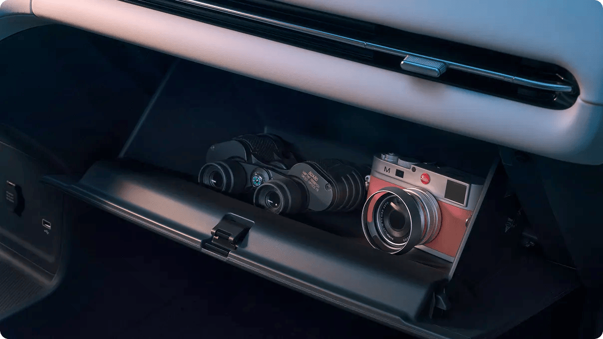 Glove Box with Soft Opening