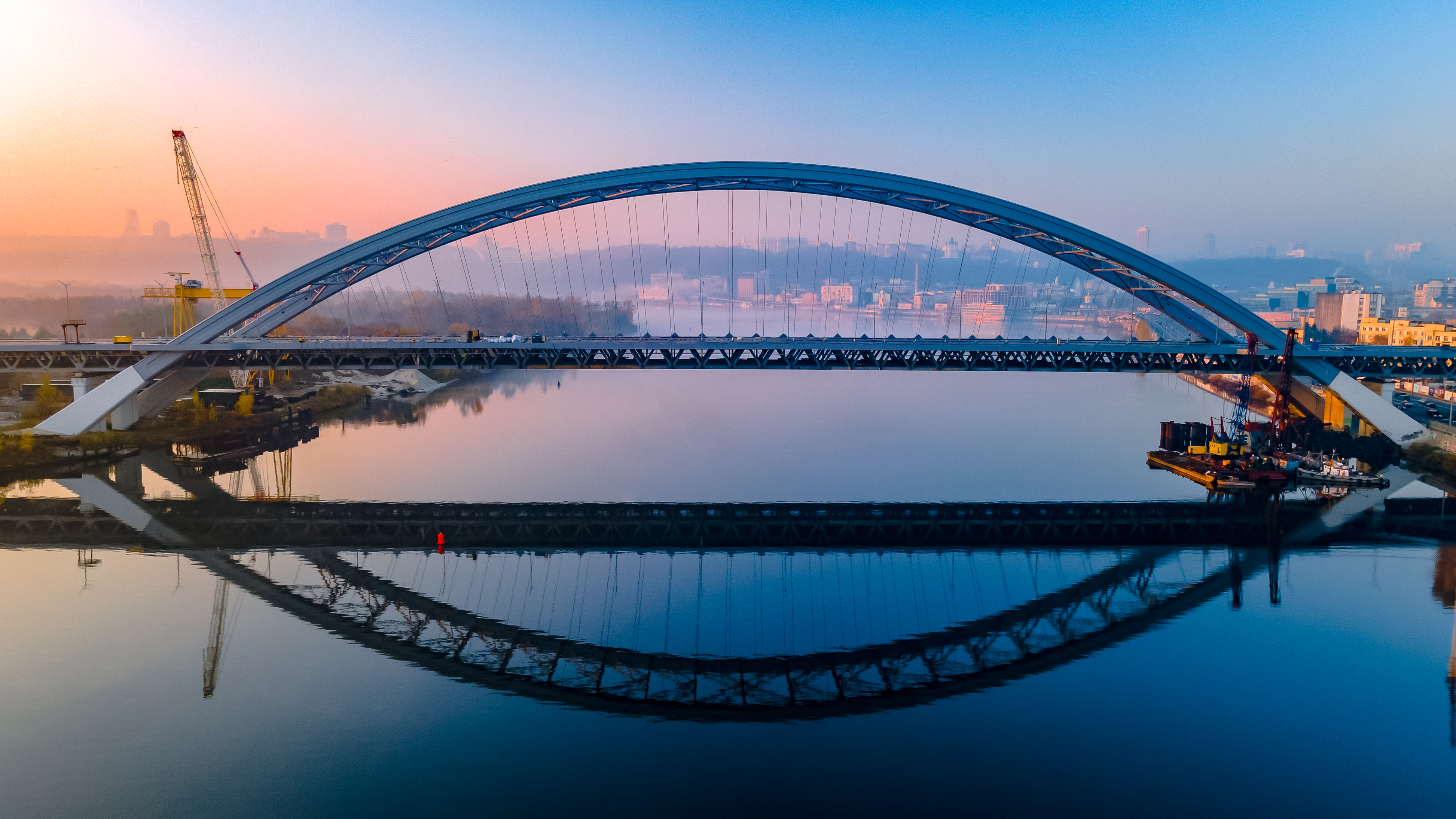 Київ, Подільсько-Воскресенський мостовий перехід через річку Дніпро