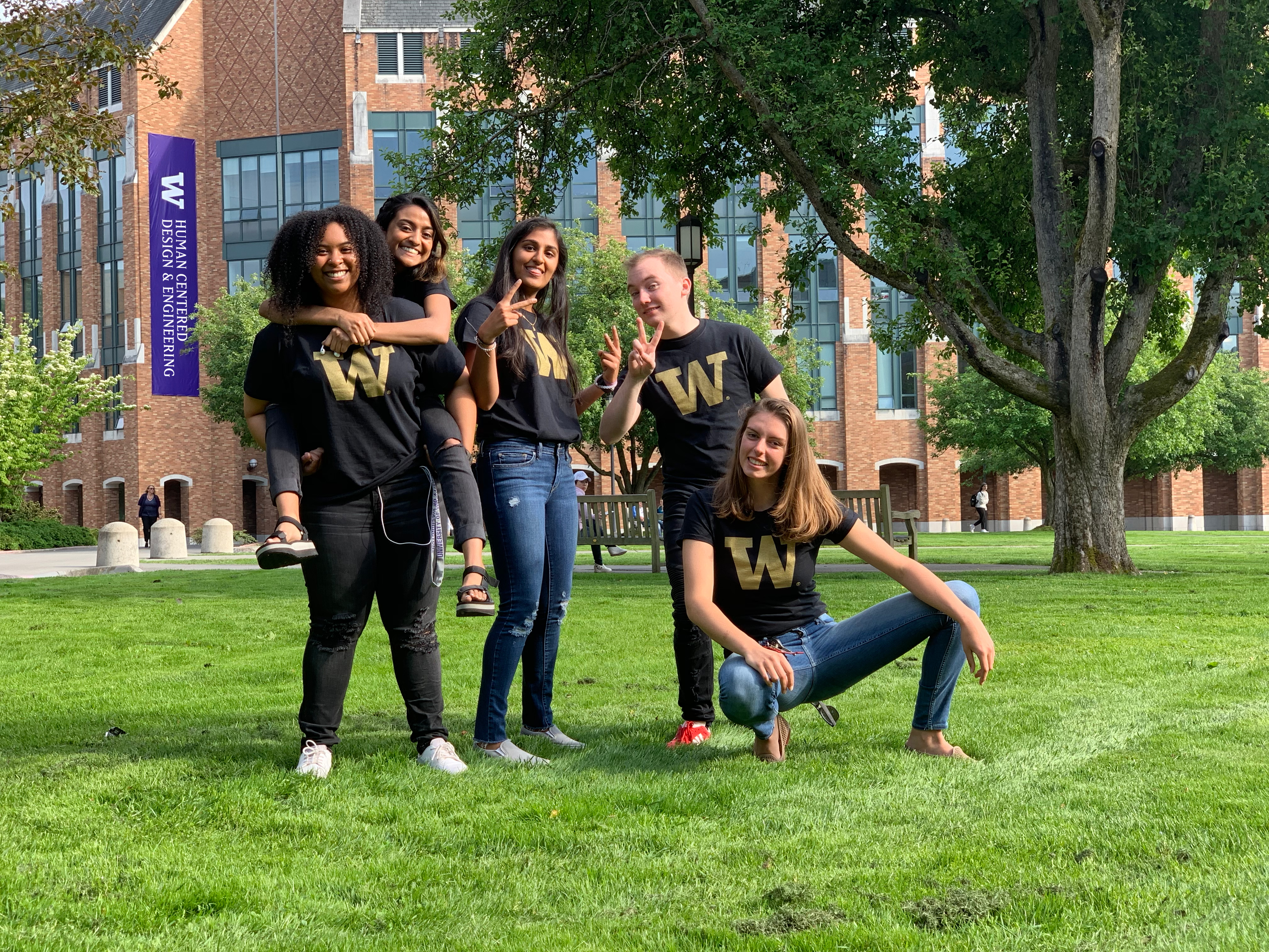 The 2019–2020 HCDEsa officers standing near Drumheller Fountain