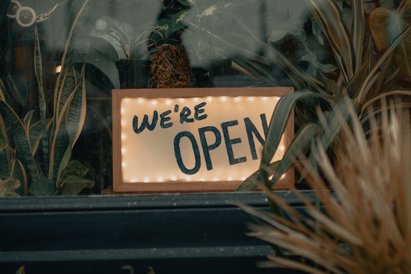 Headless ecommerce CMS