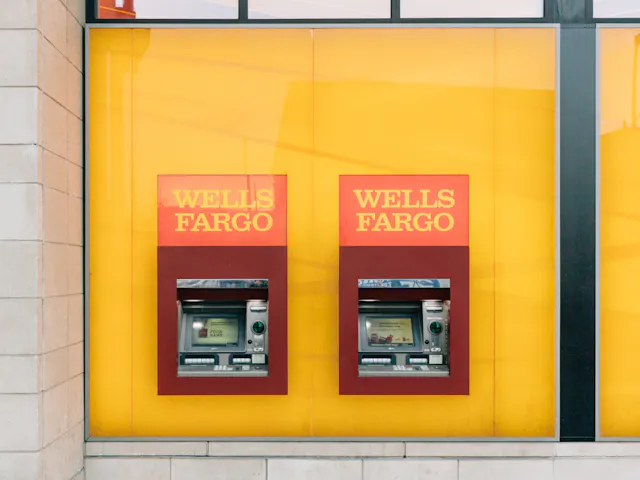 cash-in-on-no-fee-atms