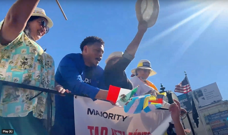 ¡MAJORITY celebró y se unió al Latino Power!