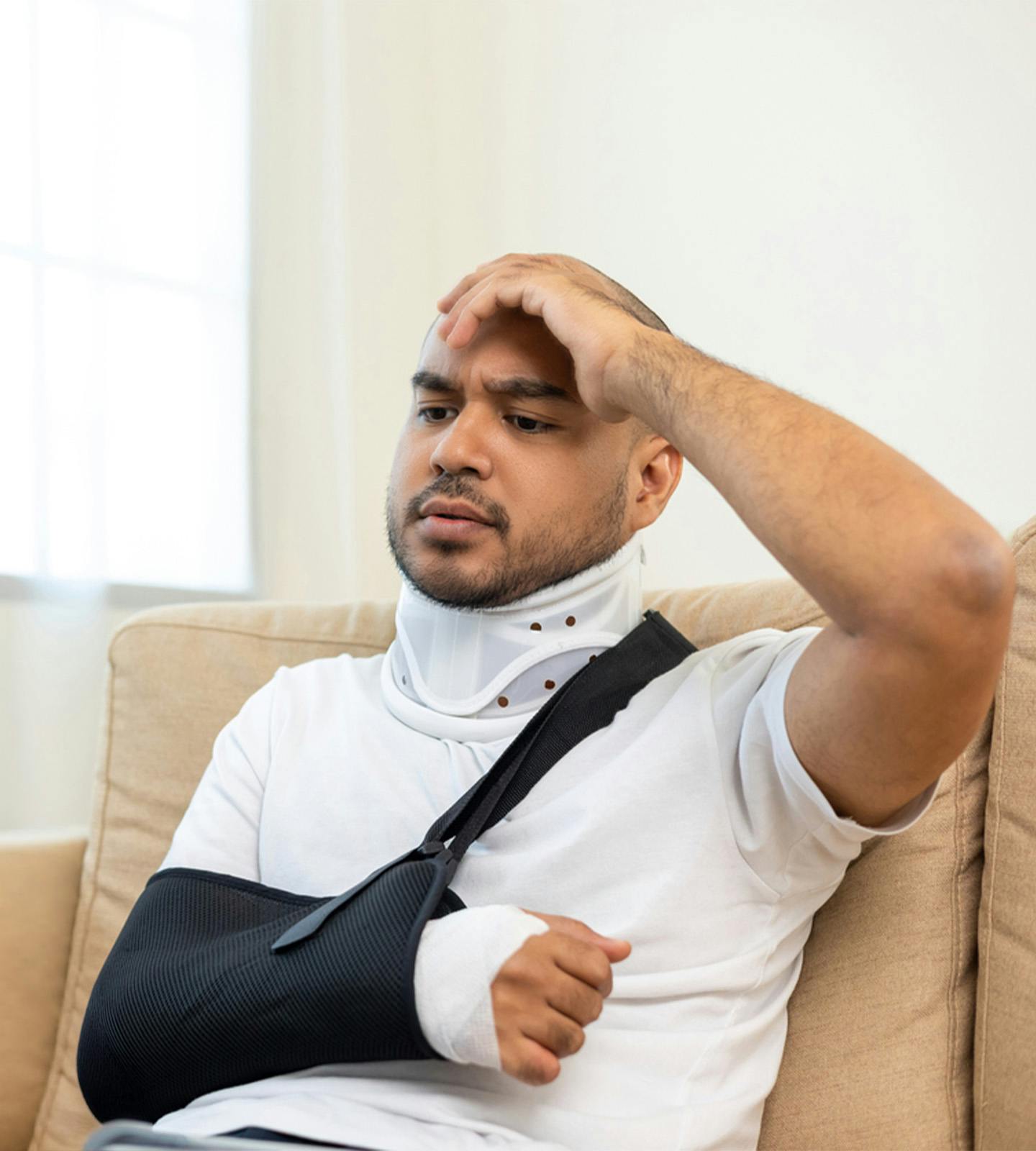 man with a broken arm