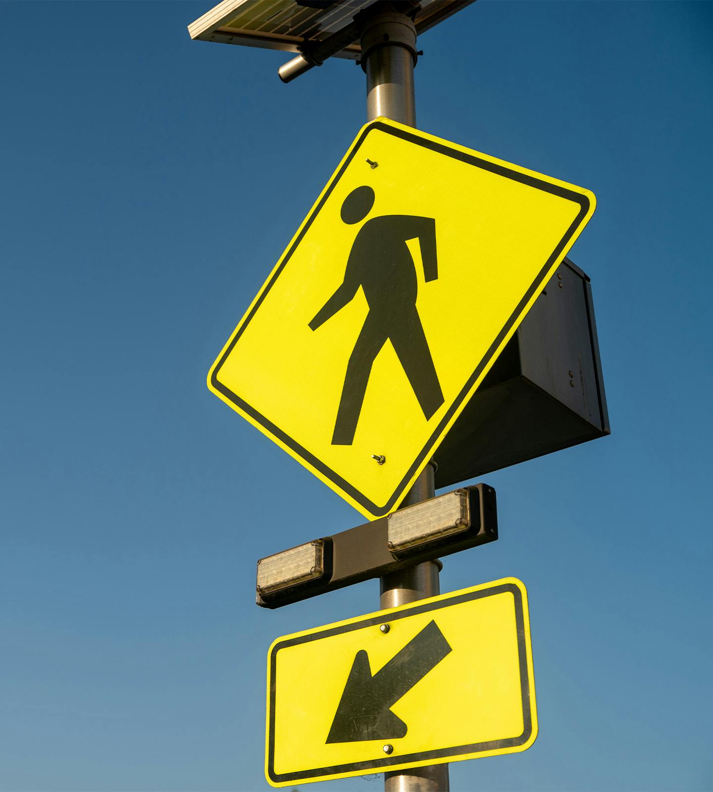 pedestrian crossing sign