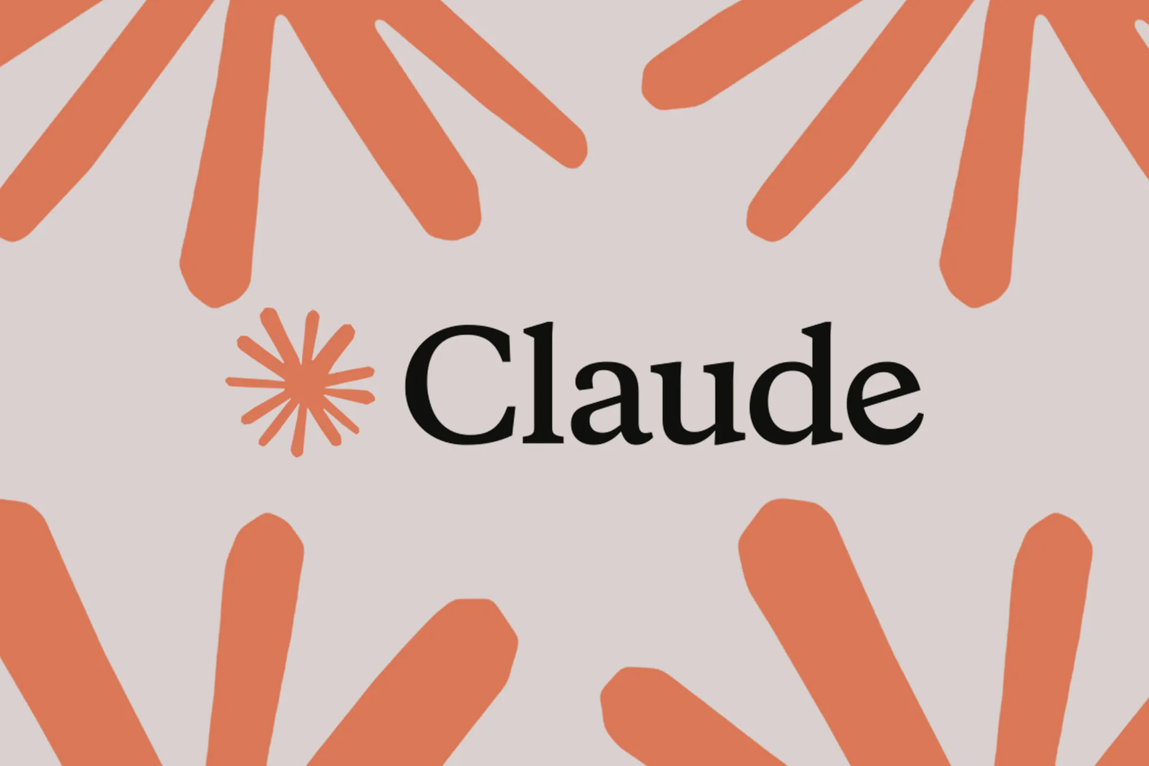 Logotipo de Claude sobre fondo claro con trazos naranjas.