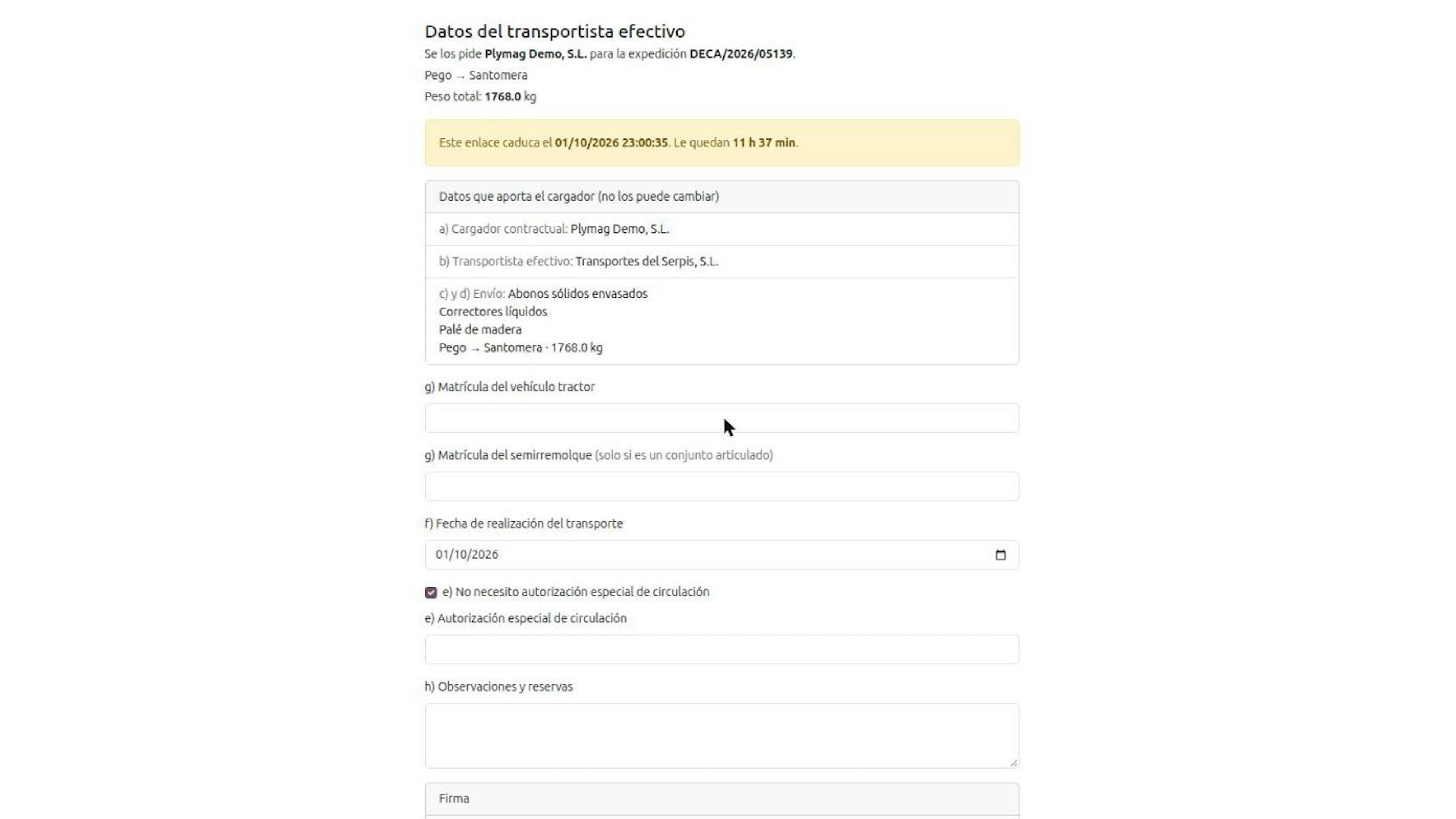 Formulario móvil del transportista efectivo con los datos del cargador bloqueados, campos de matrícula, fecha, autorización especial y observaciones, y aviso de caducidad del enlace