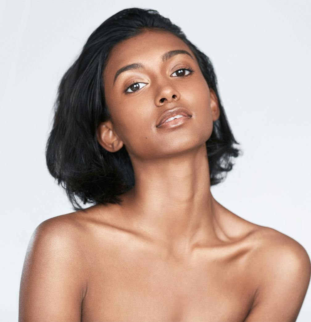 woman leaning back her head