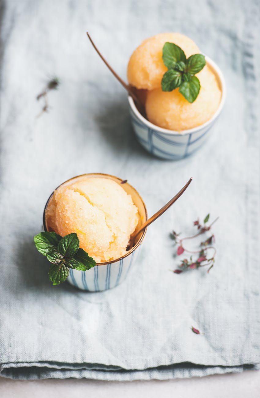 Gin and lemon sorbet 