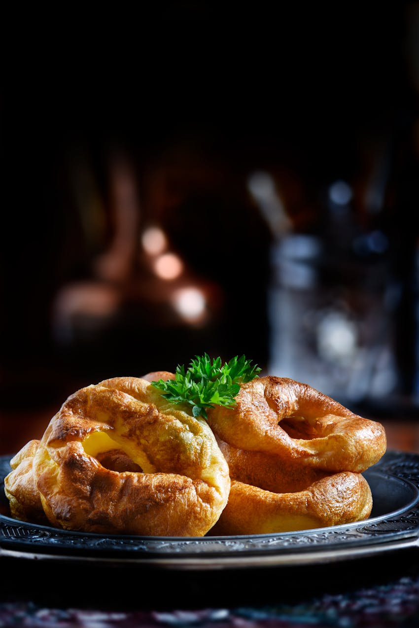 Haute Cuisine Christmas - Yorkshire puddings for Yorkshire pudding, roast beef and horseradish canapes