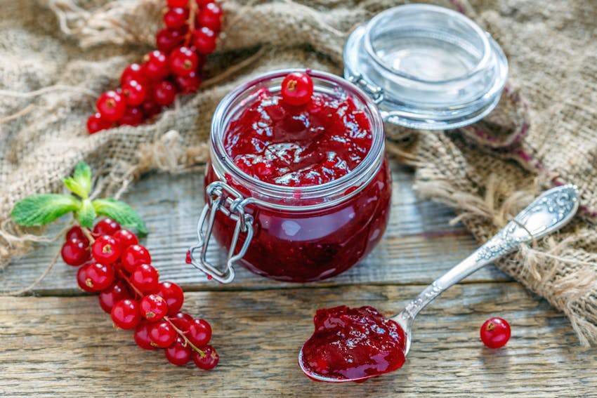 Christmas foods to make now, use later - redcurrant jelly 