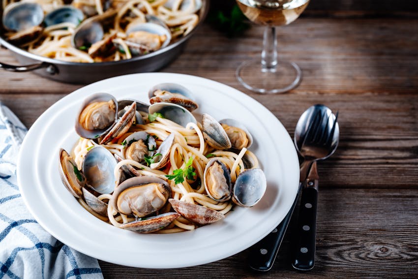 World's most famous pasta dishes - Spaghetti alle Vongole 