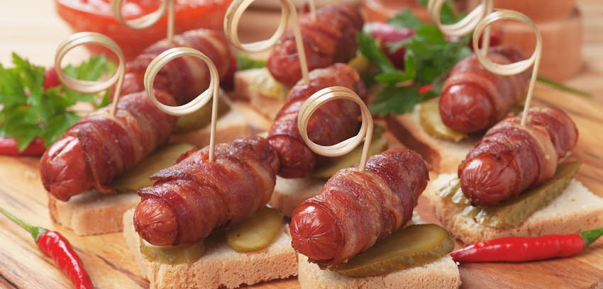 Everything about pigs in blankets - pigs in blankets as canapes