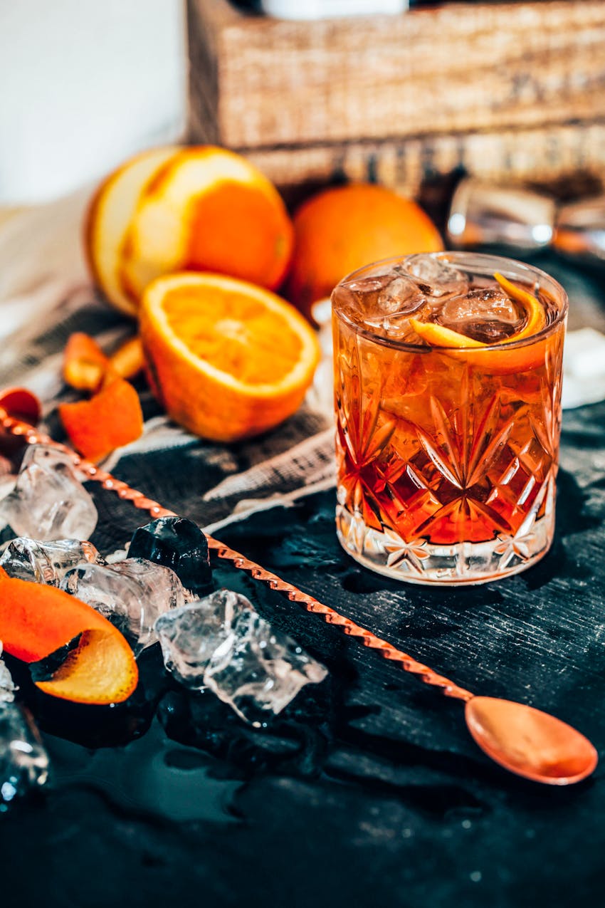 Whisky tips and recipe ideas - Old Fashioned cocktail containing whisky