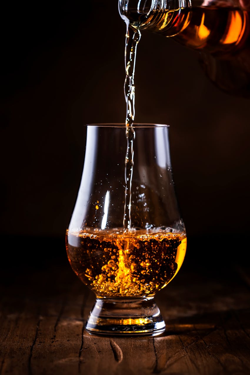 Whisky tips and recipe ideas - tulip shaped whisky glass 