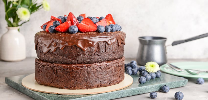 Allergy Round-up - allergy friendly chocolate cake