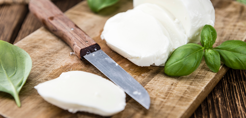 Good wine and cheese pairings - mozzarella cheese Good wine and cheese pairings - mozzarella cheese