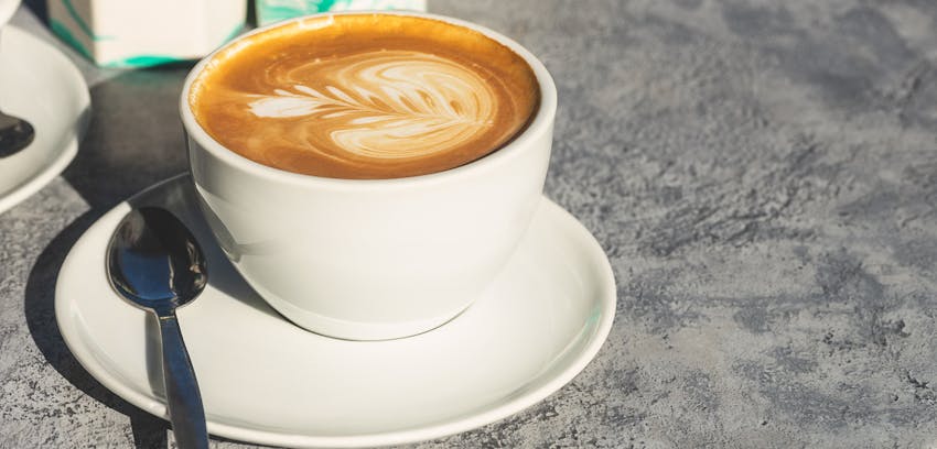 Best coffee drinks for any situation - Flat white