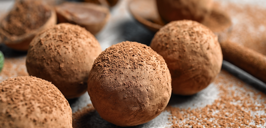 Easy canapes - chocolate truffles Easy canapes - chocolate truffles
