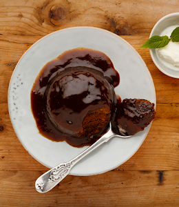 Sticky toffee pudding… easy and delicious tips!