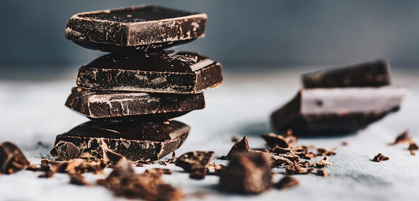 The best food and drinks for sleep - Dark chocolate