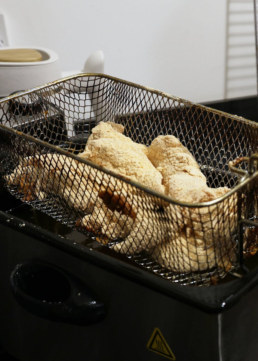 Manufacturer Up Close - Grace's Perfect Blend uncooked fried chicken