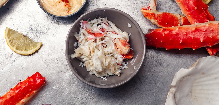 Summer seasonal foods in the UK  - crab
