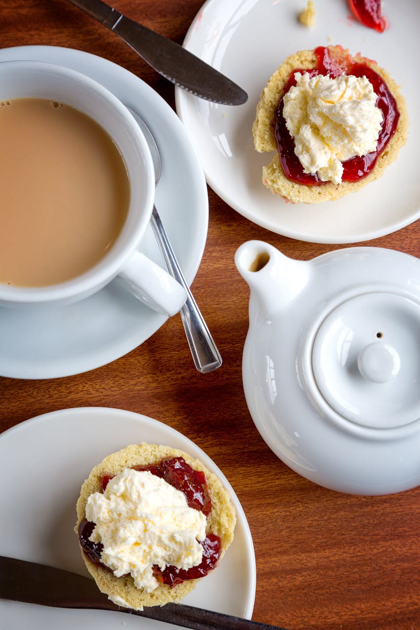 What to serve for cream tea - cream tea components
