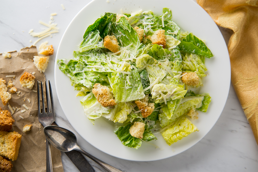 What does a real Caesar salad contain? What does a real Caesar salad contain?