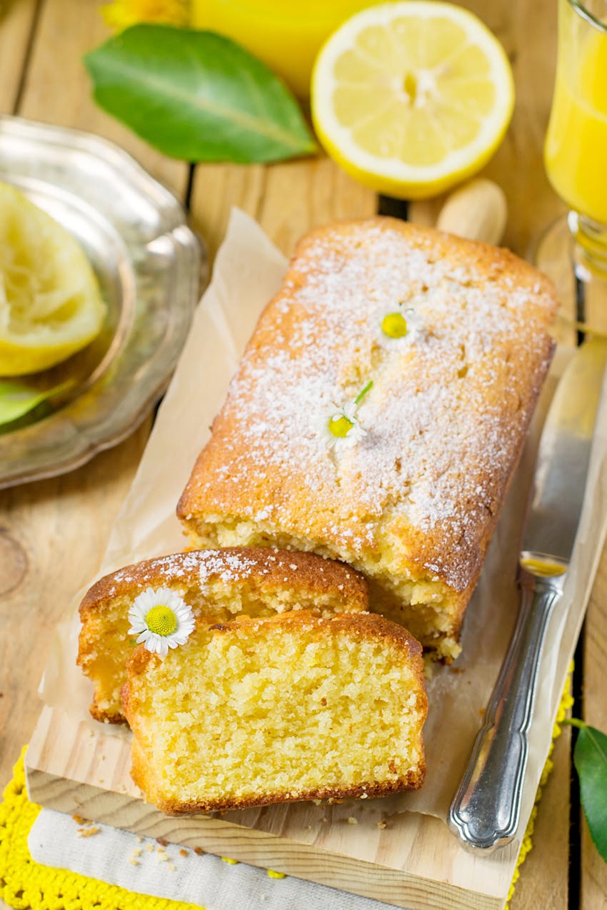 The best uses for lemon juice - lemon cake glaze