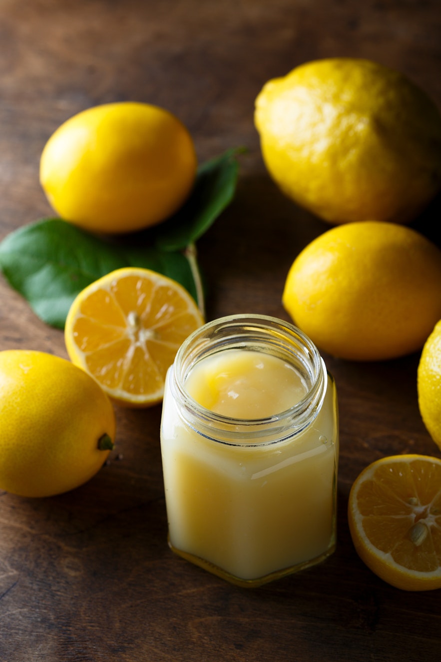 The best uses for lemon juice - lemon curd