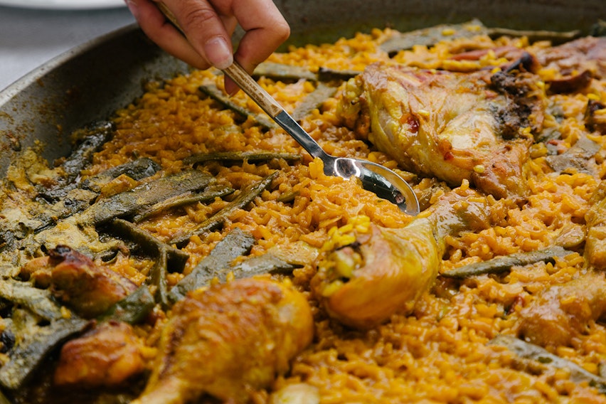 What is traditionally in paella?