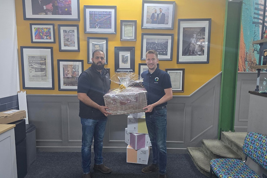 Erudus's Iain Maddison hands over Spin to Win star prize Erudus's Iain Maddison hands over Spin to Win star prize