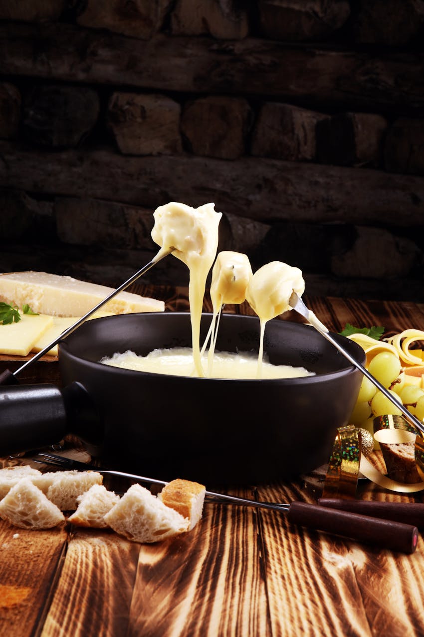 What are different kinds of dips? Cheese fondue dip