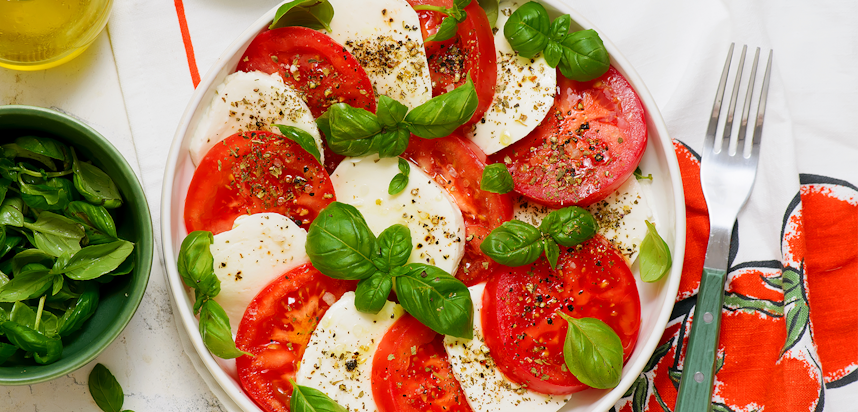 Easy side dishes for your barbecue -caprese salad