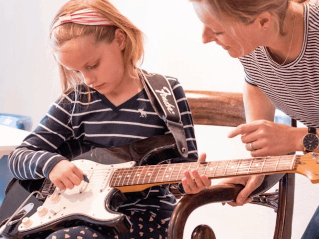 Fender's mobile strategy is music to your ears