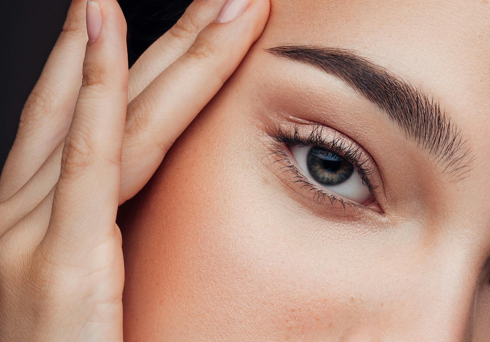 Close up on woman's aesthetic eyes and eye lids.