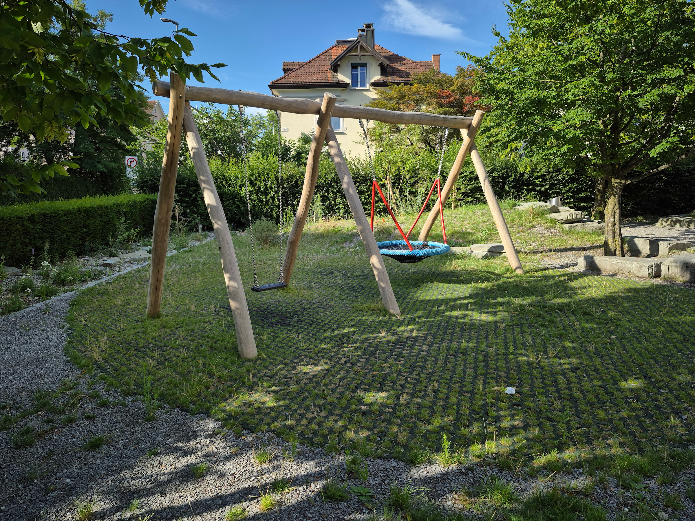 spielplatz-schulanlage-kirchstrasse_2.jpg