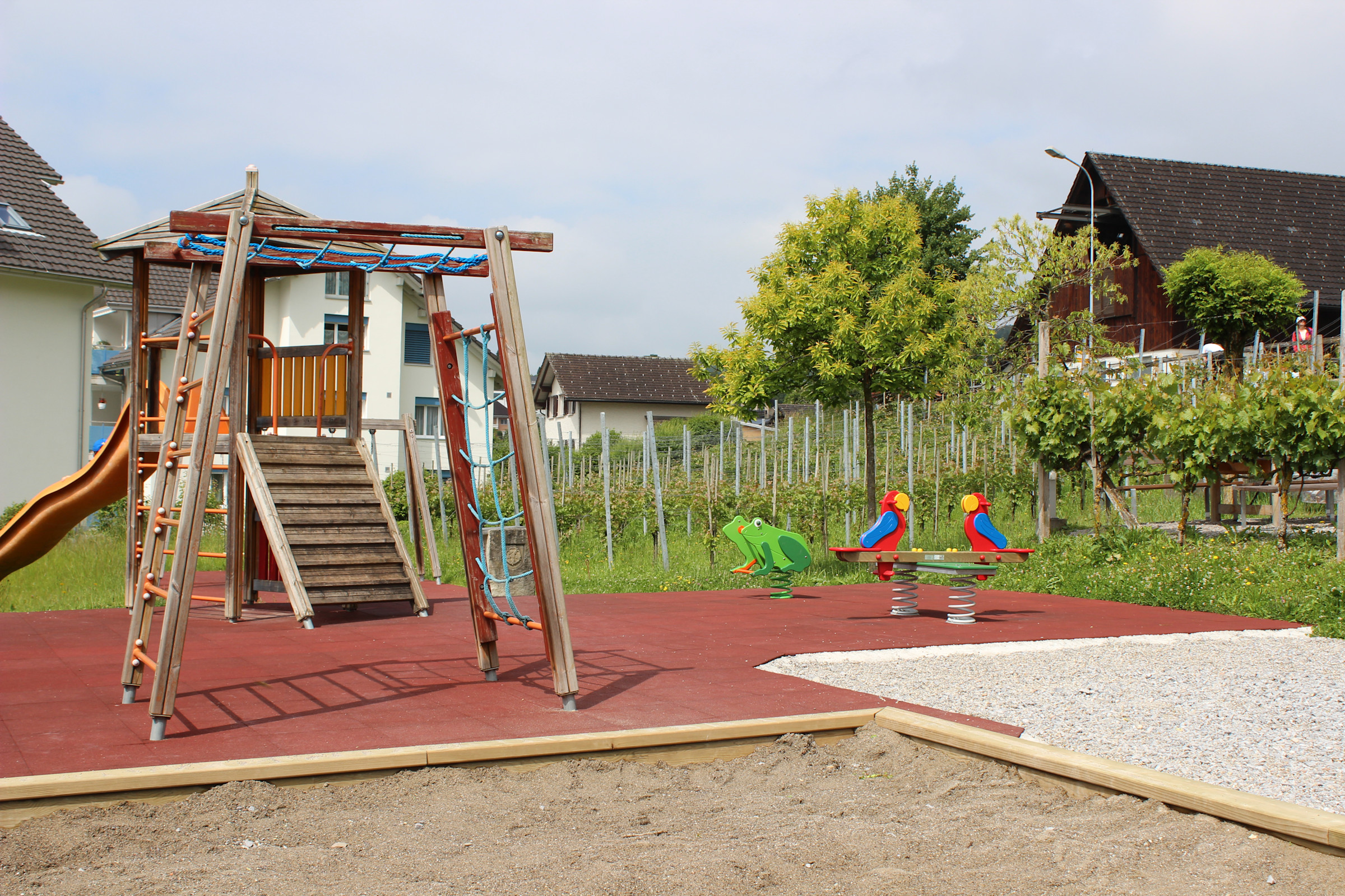 spielplatz_bildstockli_eschenbach_2014_2.jpg